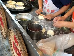 -大众跷脚牛肉馆·非遗传承单位(峨眉山店)