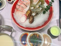 -红鼎豆捞·非遗鲍皇汤火锅(宝丰路店)