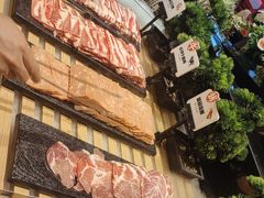 -钱小奴创意自助餐厅·山野黑猪肉畅吃(苏州昆山招商花园城店)