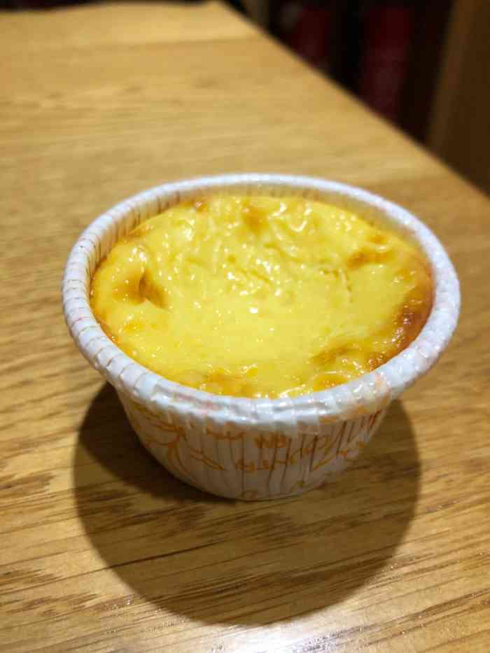 打分 学校里的奶吧觉得每一样东西都还不错  价格优惠 最爱德式布丁!