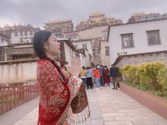 -噶丹松赞林寺