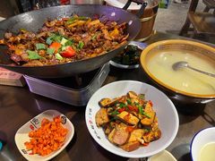 -富正毅三下锅·湘西韵味(天门山索道店)