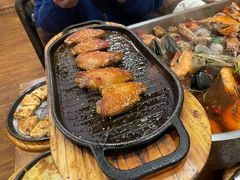 -老东镇啤酒屋海鲜加工·蒸汽海鲜·海鲜烧烤(台东店)