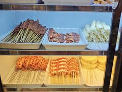 -哈尔滨小酒馆·鲜肉现穿自助烧烤(康新花园店)