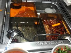 -海底捞火锅(关山保利店)