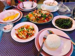 -Pakwan Restaurant & Bar