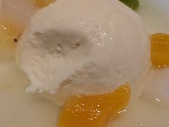 香草冰激凌-萨莉亚意式餐厅(杭州滨江天街店)