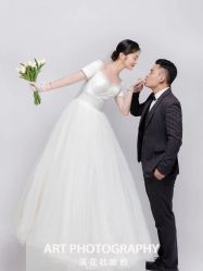 -纪梵希旅拍婚纱摄影(大连总店)