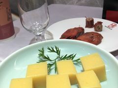 豌豆黄-味+新京宴·烤鸭·北京菜(创意谷店)
