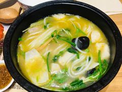 -妈妈故事米线(市府恒隆店)