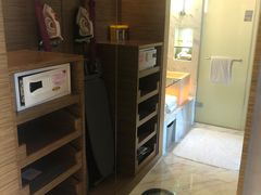 -上海滴水湖皇冠假日酒店