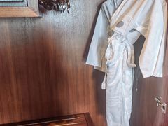 -三亚湾海居铂尔曼度假酒店