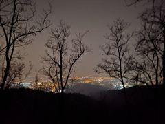 -鬼笑石后山停车场