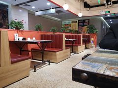 -鸡遇虾煲干锅火锅(小寨金莎店)
