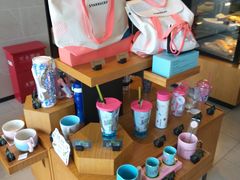 零售区-星巴克(新达汇三林店)