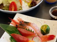 -铭牛烧肉·和牛海鲜自助(高新月牙湖店)