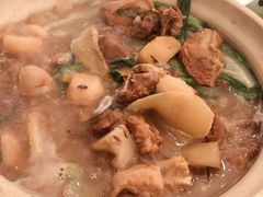 -雍景湾大酒楼(怡翠花园店)