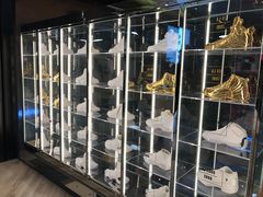 -Air Jordan(世贸天阶店)