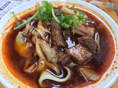 红烧牛肉刀削-华兴街自力面店