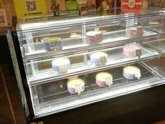 面包甜点陈列柜-家琳甜品(江南东店)