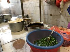 -高师傅特色米粉汤包(建设路店)