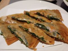 韭菜鲜虾薄饼-桂满陇·手作小笼包&江南叫花鸡(中山公园店)
