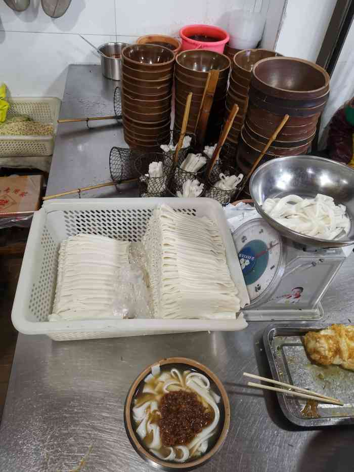 梅台巷手工米粉-"到了沙市米粉肯定要安排上.梅台巷一条.