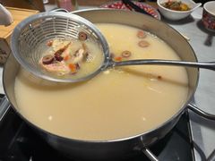 -尚尚仙·酸汤猪手·猪肚鸡火锅(华联万柳购物中心店)