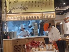 -馋三尺蟹粉小笼(人民广场店)