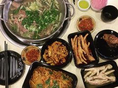 -二孃鸡爪爪(东风路总店)