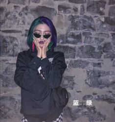 -藤野造型烫发染发