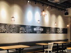 大堂-HELLO 27 意面·沙拉·帕尼尼