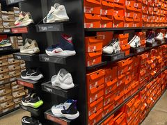 -NIKE上海青浦优选体验店