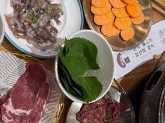 -青瓦餐厅·生鱼片·韩园烤肉(西塔店)