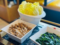 -一席地·本地鸡窝·杭帮鸡火锅(萧山银隆百货店)