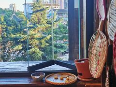 -包整·丝娃娃(甲秀楼景观店)