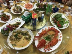 -鑫悦楼煎蟹·16年海鲜大排档