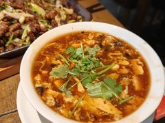 传统京味酸辣汤一份-河沿肉饼Beijing Pie(锡拉胡同店)