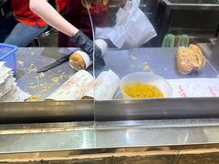 -Bánh Mì Huynh Hoa