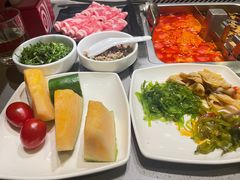 -海底捞火锅鲜切牛肉主题店(长寿路店)