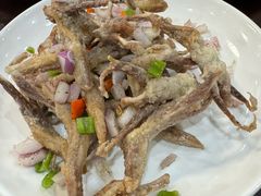-余杨鸭鸭餐厅