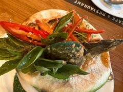 -Chom Cafe and Restaurant