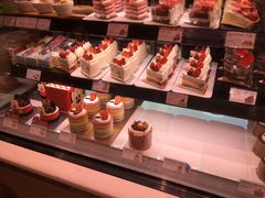 -巴黎贝甜(大宁国际商业广场店)