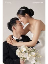 -雪中彩影婚纱摄影·微光艺术中心