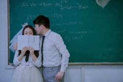 -雪中彩影婚纱摄影·微光艺术中心