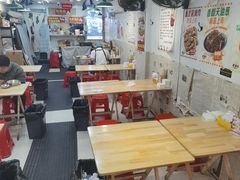-柳州肥姨妈大骨螺蛳粉(东靖路店)