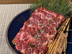 -山川小町·极番烧肉(新地假日广场店)