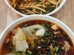 -江三王记牛杂馆(总店)