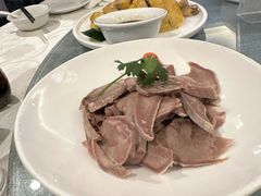 -侬佳蒸菜馆(听潮店)