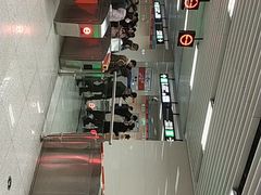 -一品天下(地铁站)